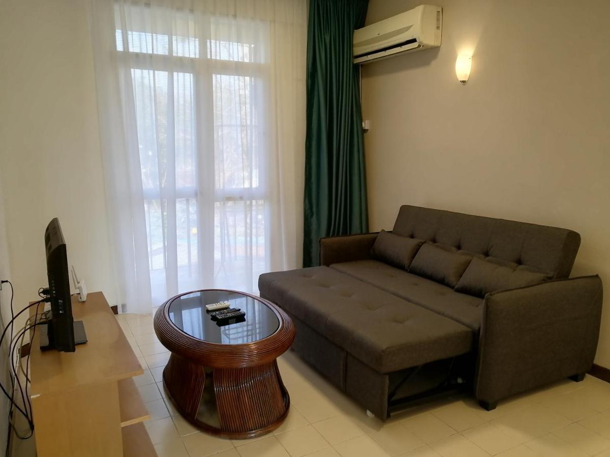 Bayu Emas Apartment By Wellington Resorts Batu Ferringhi Exterior foto