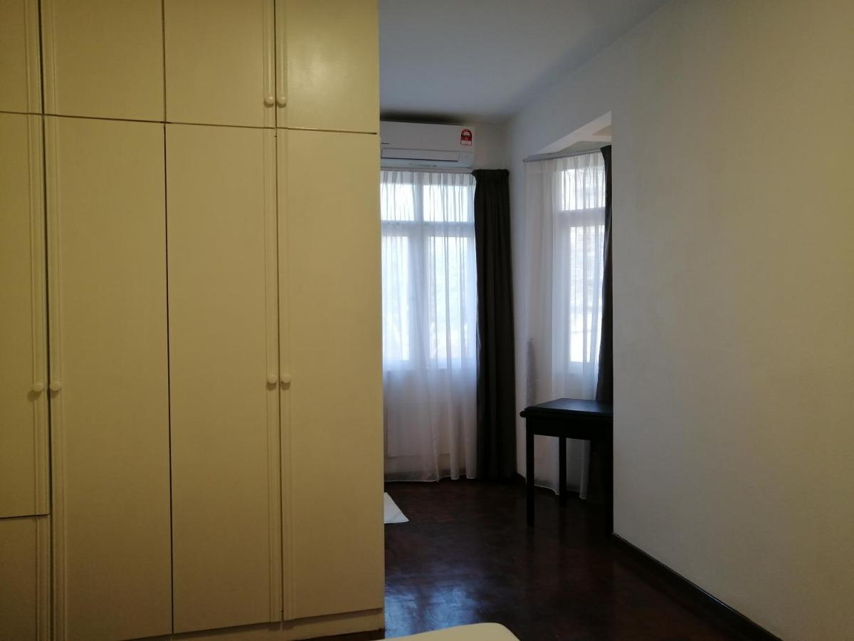 Bayu Emas Apartment By Wellington Resorts Batu Ferringhi Exterior foto